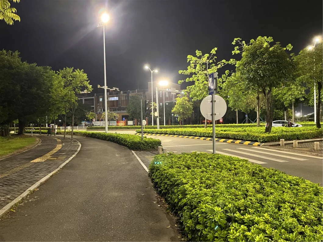 Die-Cast Aluminum Outdoor LED Floodlights High Quality LED Floodlight 200W 31000 Lumen 6500K Ik09 Waterproof IP66 Floodlight 220V 50/60Hz 7 Years Warranty